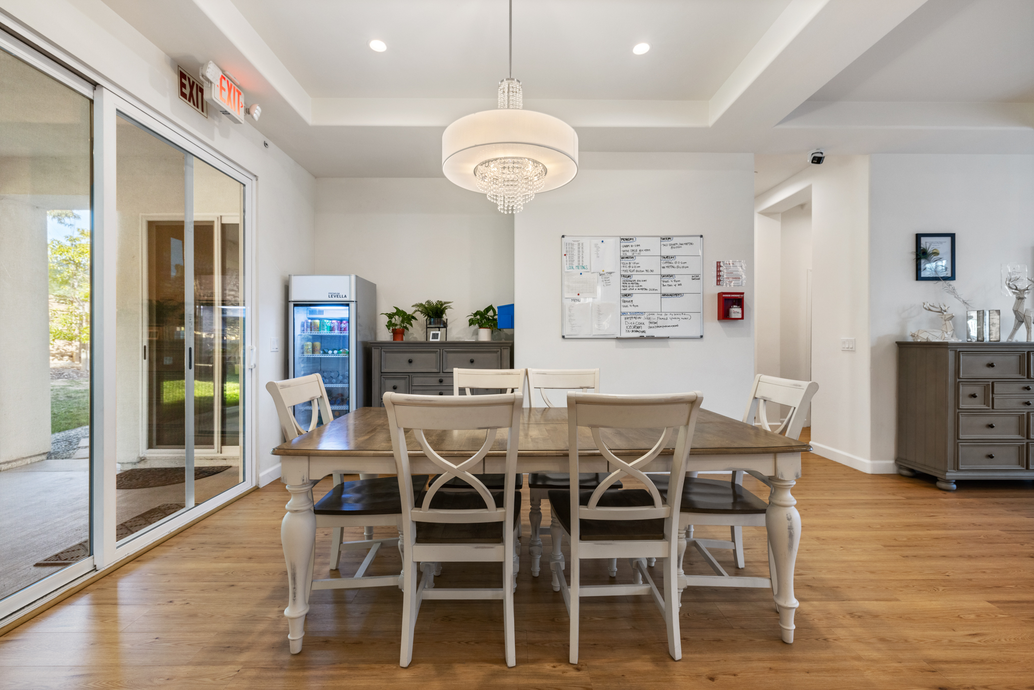 Drug rehab San Diego dining area at Coastal Detox of Southern California